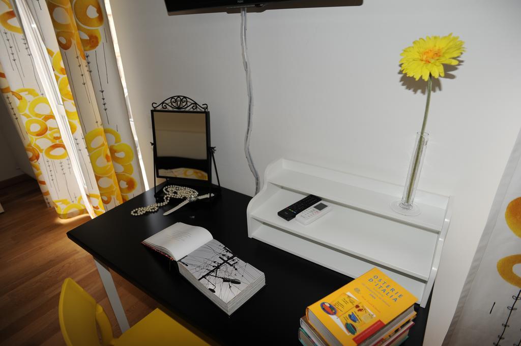 Via Colombo Holiday Rooms La Spezia Ngoại thất bức ảnh