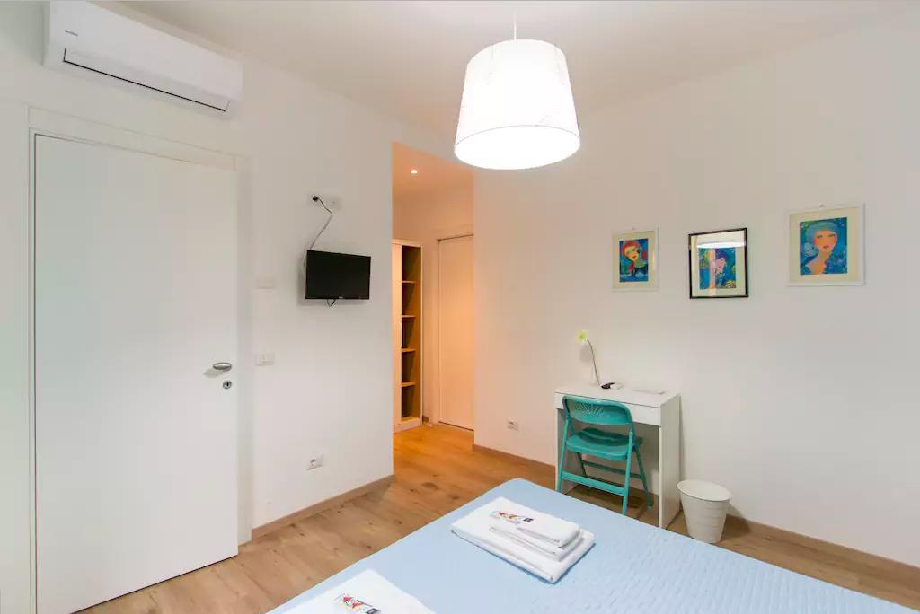 Via Colombo Holiday Rooms La Spezia Phòng bức ảnh