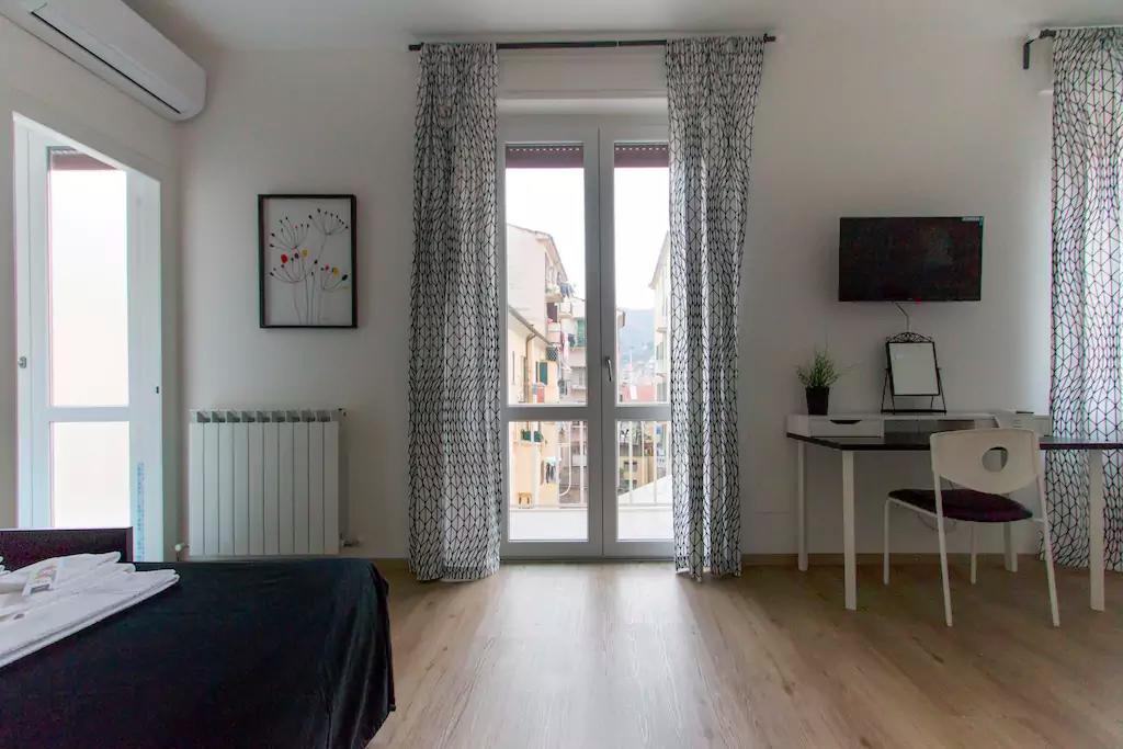 Via Colombo Holiday Rooms La Spezia Ngoại thất bức ảnh