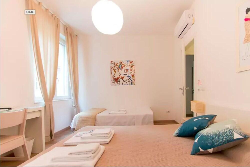 Via Colombo Holiday Rooms La Spezia Ngoại thất bức ảnh